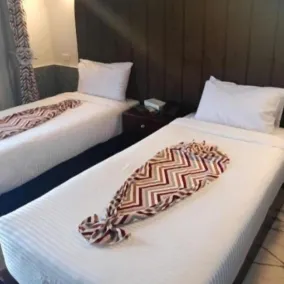 Dolphin Continental Hotel - Chambre