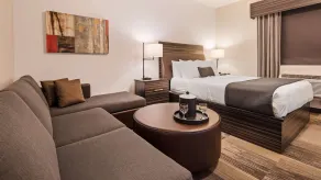 Best Western Plus Airport Inn & Suites - Chambre