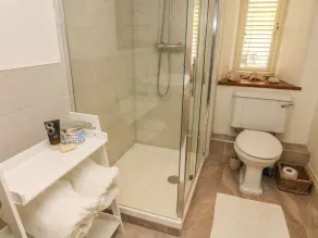 Litton Hall Barn Cottage - Bad
