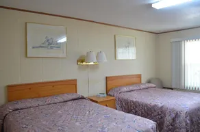 Budget Inn / 2 Doppelbetten, Nichtraucher - Zimmer