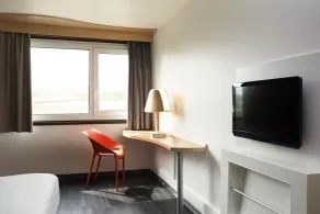 ibis 3 Lacs Neuchâtel - Værelse