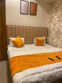 Krishna Hotel Gandhinagar - Rom