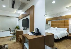Hotel Atishay - Room