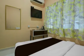 Collection O Near Taiping Mall Formerly Axis Hotel - Room