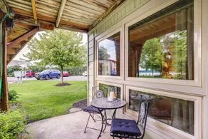 Canandaigua Lake Romantic Getaway w/ Boat Slip! - Innenbereich