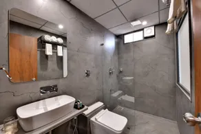 Soil to Soul Trinity Hotel - A Boutique Stay - Bathroom