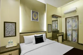 Palette - Near Amanjaya Mall Formerly El-Zahraa - Zimmer