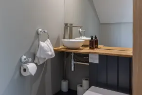 Eagles Peak - Bathroom