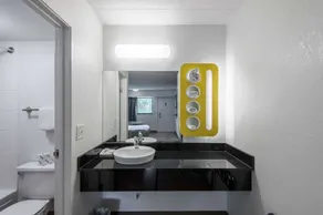 Motel 6-Overland Park, KS - Salle de bain