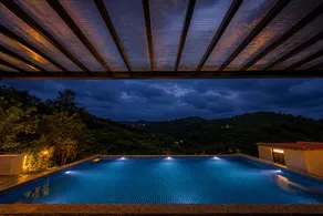 VANVASS - A Forest Resort By Rovers - Piscina
