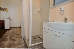 Waikanae Beach Motel - Bathroom