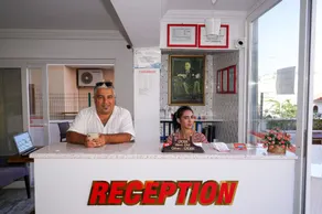 ÇİÇEK APART OTEL - Recepción