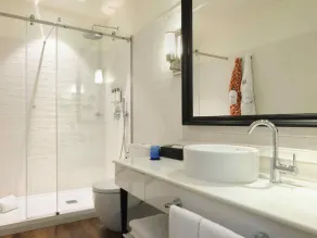 Only YOU Boutique Hotel Madrid - Bathroom