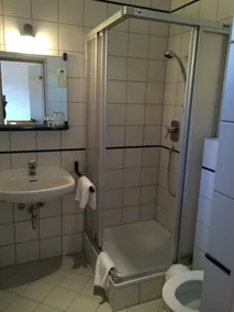 Hotel Erlenbacher Hof - Bathroom