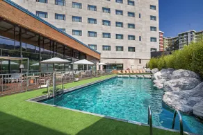 Hotel Puerta de Bilbao - Piscine