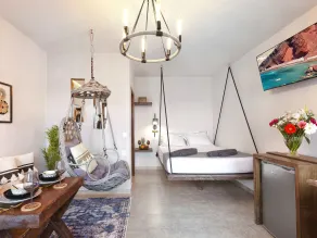 Secret Gem Suites - Rom