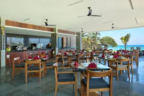 Candi Beach Resort & Spa - Restaurant