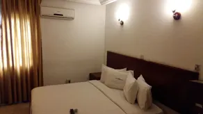 Afrikiko Riverfront Resort - Room