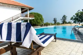 Ladja Beach Resort - Pool