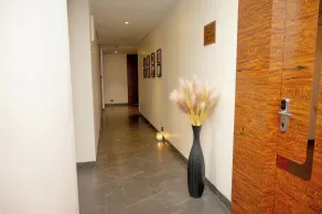 Urvi Banquets & Guest House - Saguão