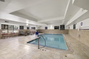 Hampton Inn & Suites Lancaster - Basseng