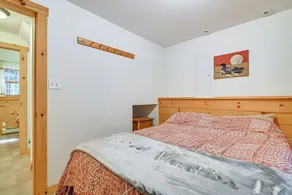 Walk to Water: Outdoor Gem w/ Bunkhouse in Madison - Innenbereich
