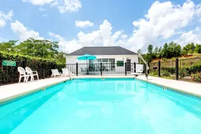 Baymont by Wyndham Grenada - Piscine