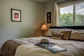 Pecan Point - Room