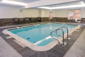 Fairfield Inn & Suites by Marriott Pittsburgh New Stanton - Piscine