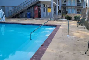 Super 8 by Wyndham Arkadelphia Caddo Valley Area - Piscine