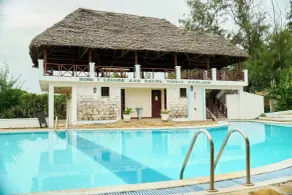 Watamu Adventist Beach Resort - Piscina