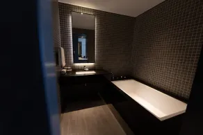 Sky View Hotel - Bathroom