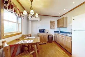 Blue Line Resort - All 3 Cabins! - Innenbereich