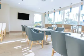Holiday Inn Express Hotel & Suites Cocoa Beach by IHG - Restaurant