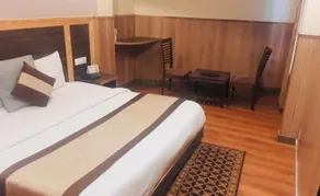 Fairmount Shimla Forest Greens - Room