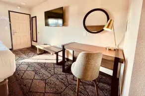 Ramada by Wyndham Modesto Yosemite Area - Chambre