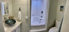 Neptune's Grotto Old Florida Adventure Retreat - Badezimmer