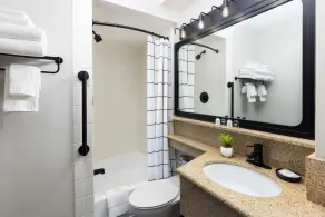 Arcadian Hotel - Bathroom