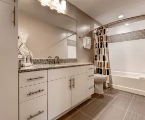Bluebird Suites in Reston - Bad