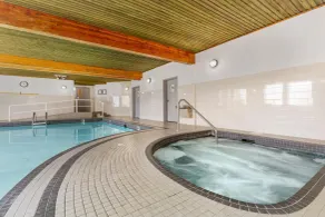 Best Western Plus Country Meadows Inn - Pool