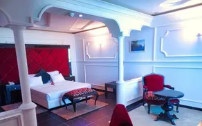 Hotel Raya Tichy - Room