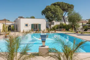 Lavilla Suite & Relax - Pool