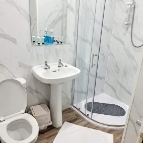The Waterford Arms - Bathroom
