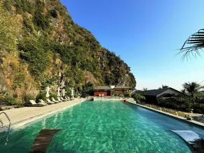 Athena Premier Resort Ninh Bình - Piscine