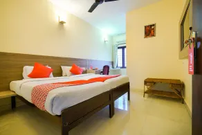 OYO 3633 Nanda Inn - Room