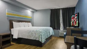 HomeTowne Studios by Red Roof & Conference Center Chicago – N Aurora/ Naperville - Quarto