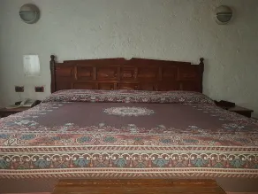 State Inn - Room
