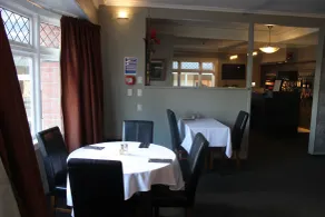 Centennial Court Hotel - Restaurant