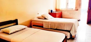 Bunga Ayu Seaside Resort - Chambre