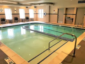 Holiday Inn Express & Suites Plymouth - Ann Arbor Area by IHG - Piscine